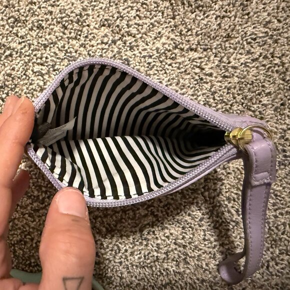 Betsey Johnson cute mini zipper wristlet - Picture 4 of 4